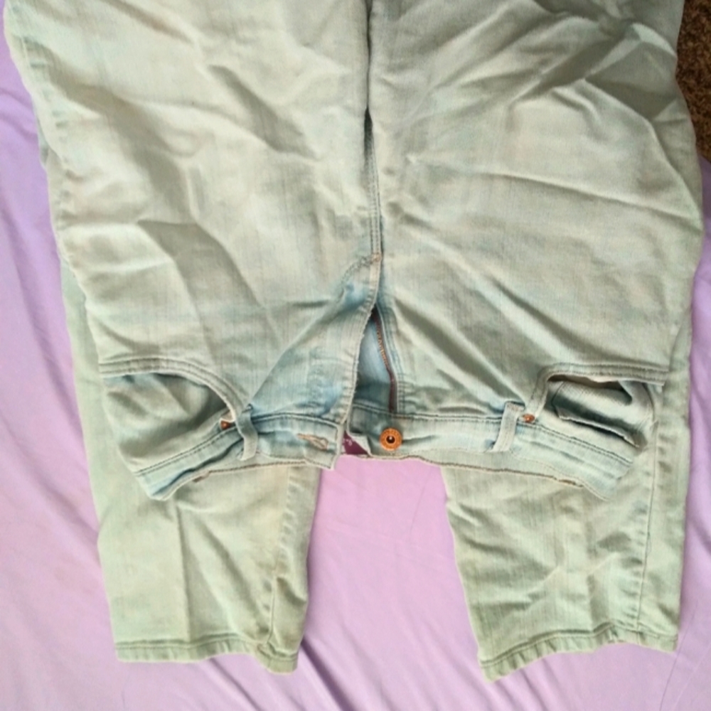 Women's jeans